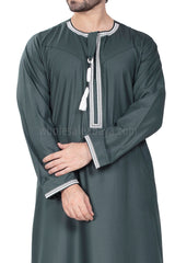 Men's Omani Thoube with Embroidery and Designer Tassel Emerald Green