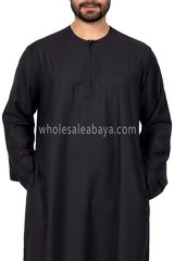 Men's Classic Plain Omani Thoube With Front Zip Black